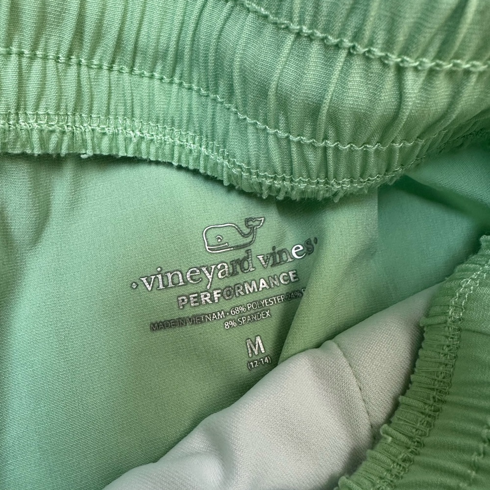 LOT OF 3 VINEYARD VINES BOYS PULL ON PERFORMANCE SHORTS MEDIUM 12-14 - Picture 3 of 5